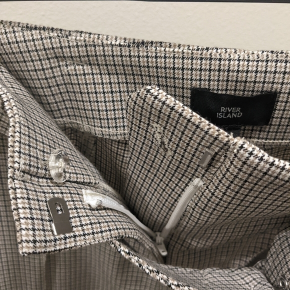 Never worn with Tags River Island High Waisted - Picture 3 of 9